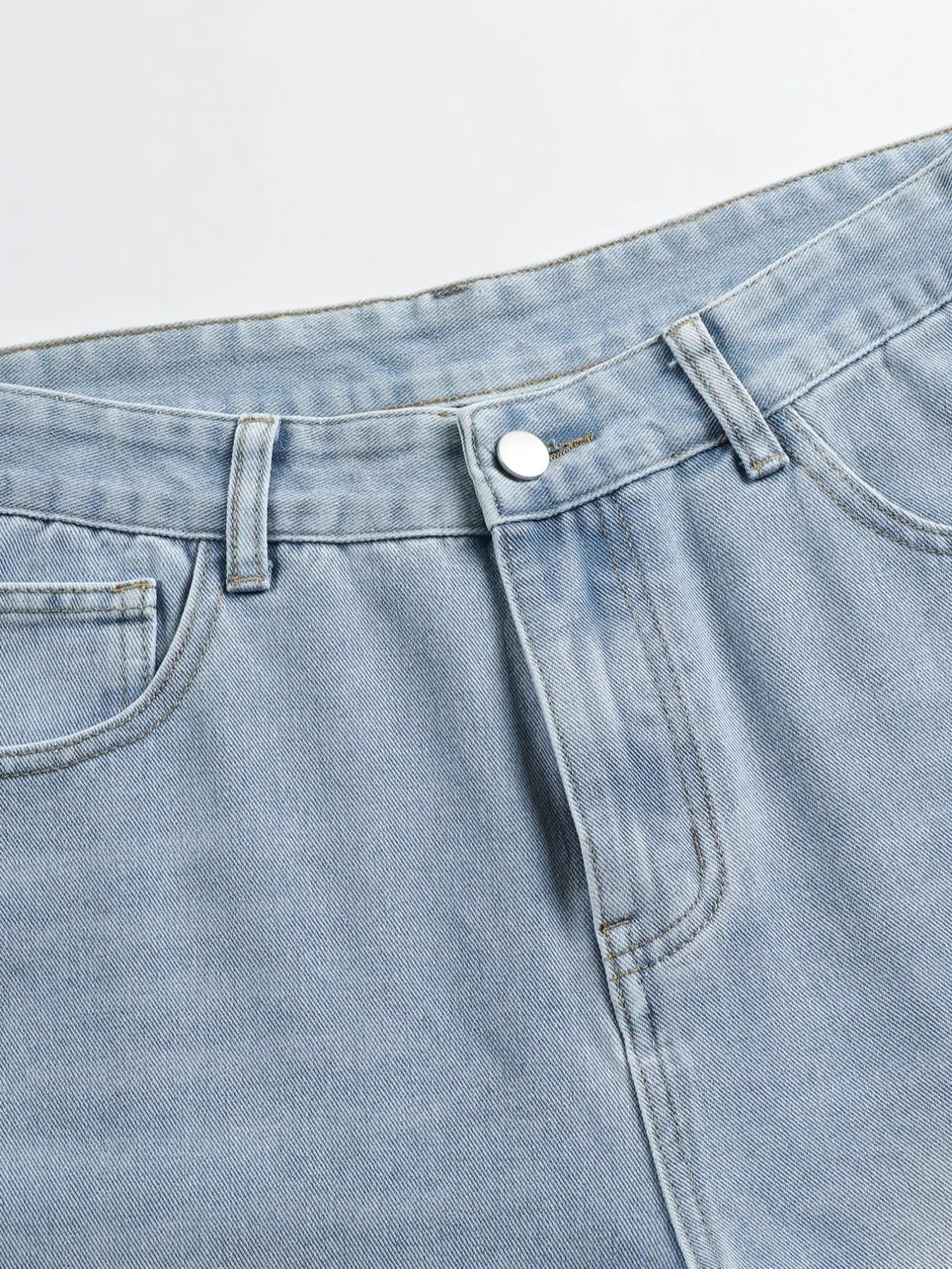 Colorblock Letter Print Loose Distressed Denim Shorts