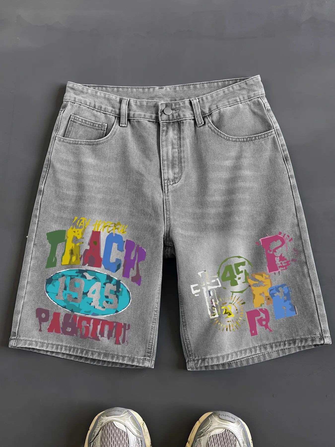 Colorblock Letter Print Light Wash Loose Denim Shorts
